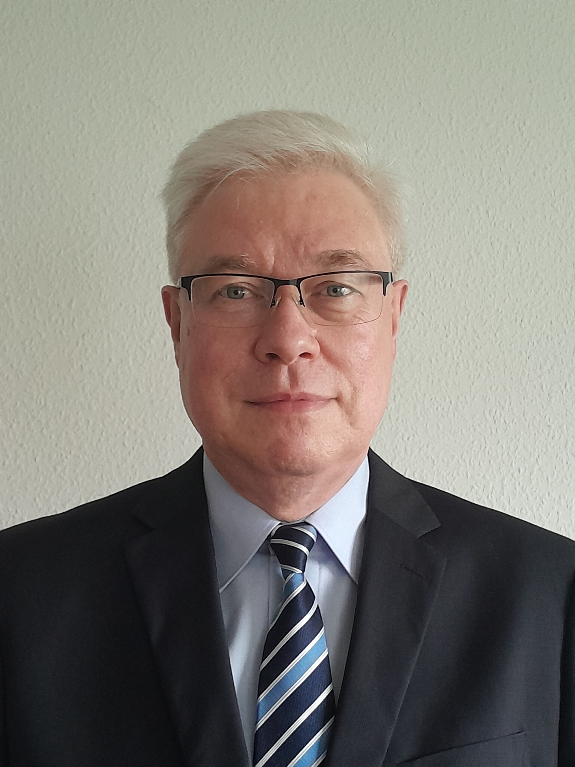 Experten-Einblicke: Prof. Dr. Schackmar zum Fachanwaltslehrgang Insolvenz- & Sanierungsrecht bei ARBER|Seminare