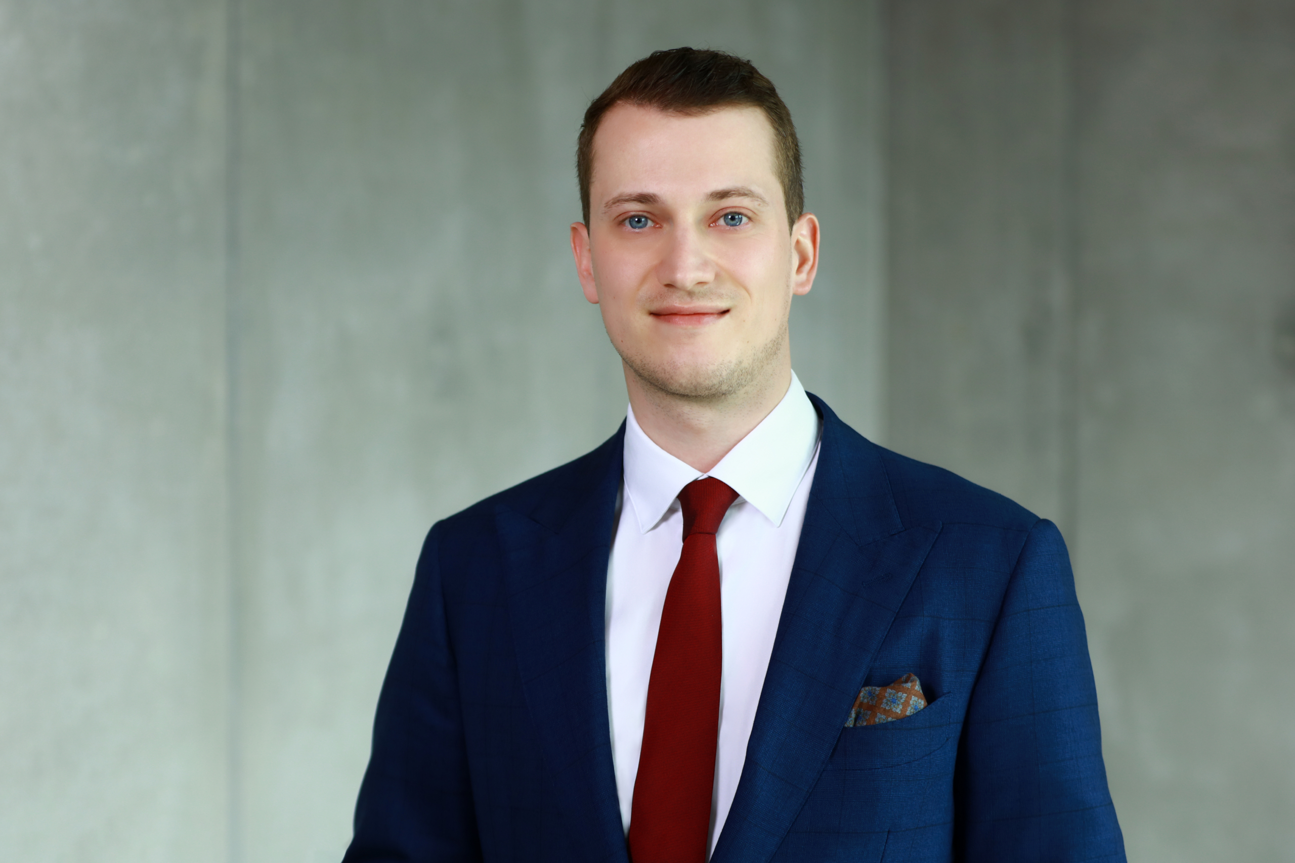 Wege zur Partnerschaft: Interview mit Tobias Schröter (DOMBERT Rechtsanwälte)